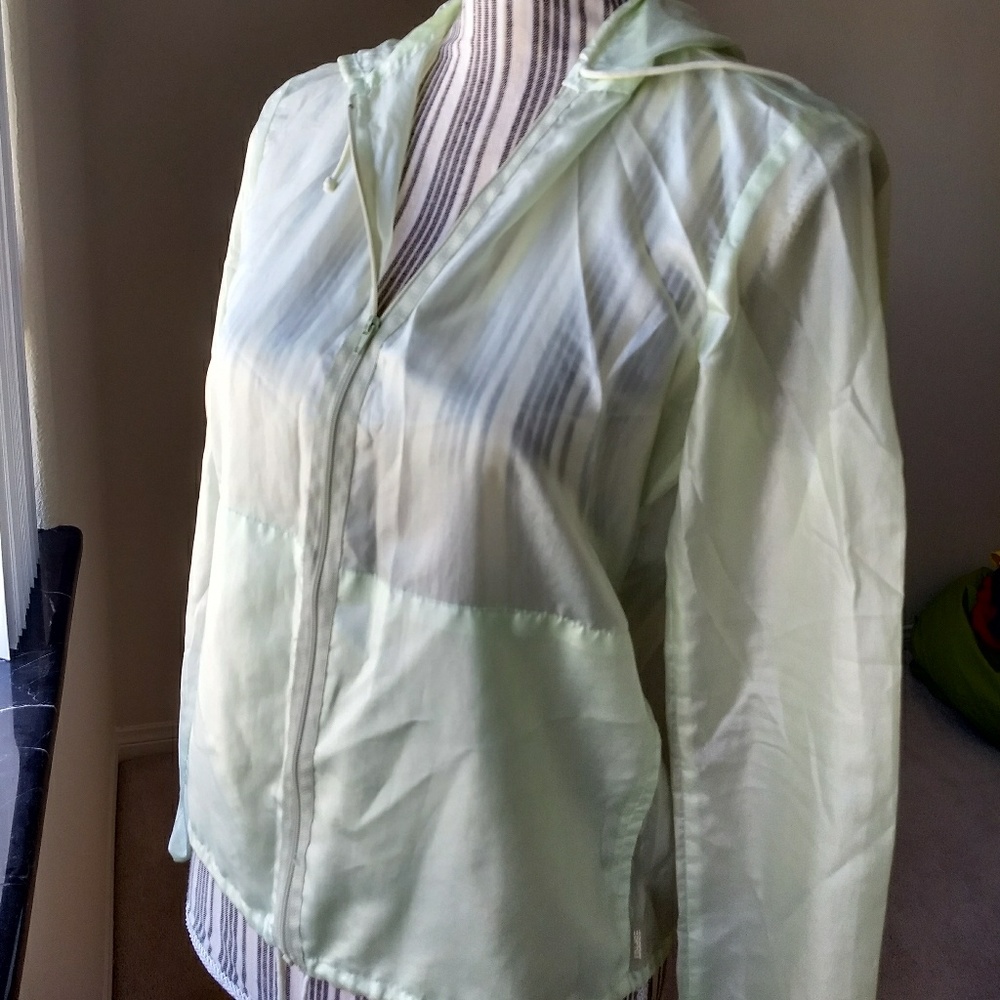 Vintage Pale Green Shimmery Windbreaker